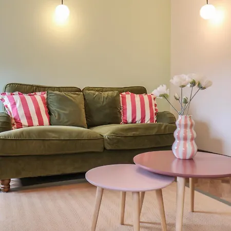 Apartment Green דירה *