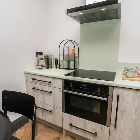Apartment Green דירה *
